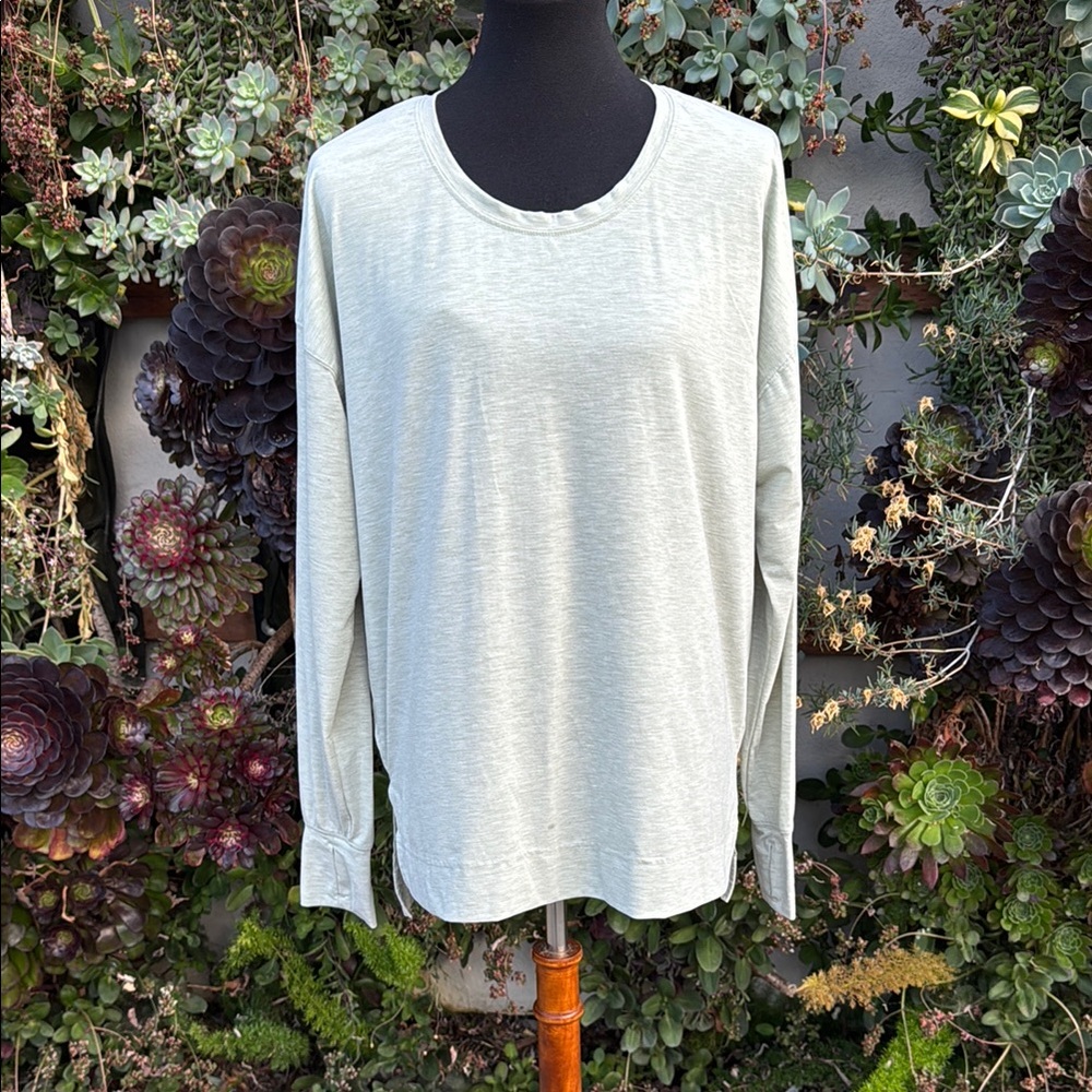 Women's Light Green Long Sleeve Top